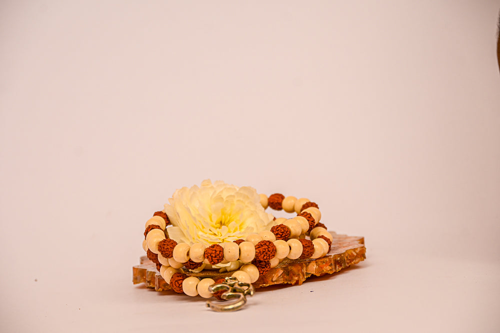 Kalavati Agate Rudraksha Sandalwood  Bracelet
