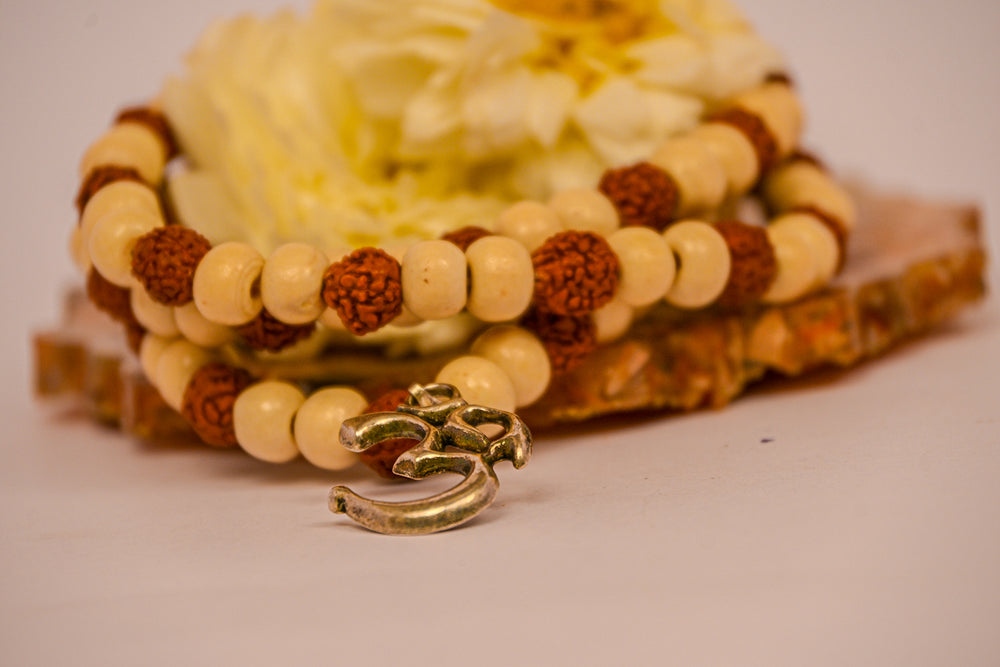 Kalavati Agate Rudraksha Sandalwood  Bracelet